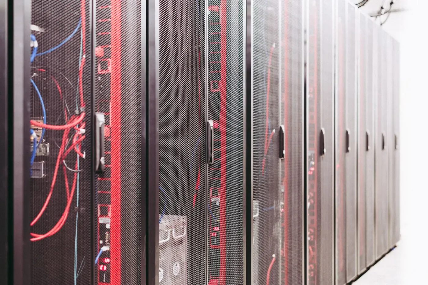 Data center network infrastructure